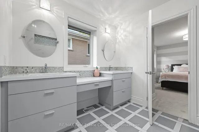 Additional image 30 of 47 Valentine Dr