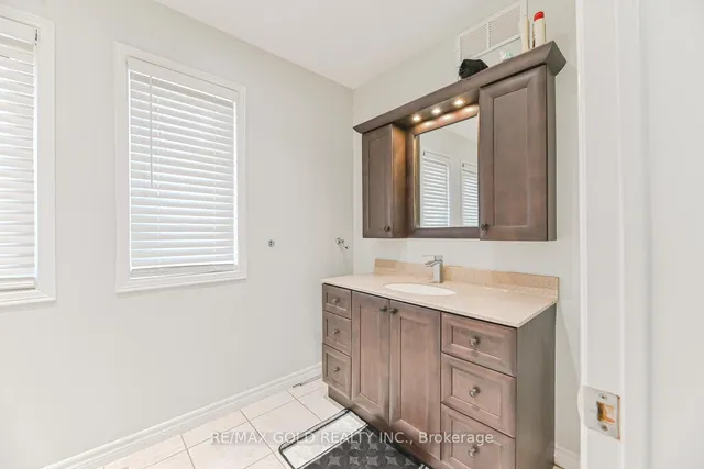 Additional image 33 of 26 Larchwood Pl