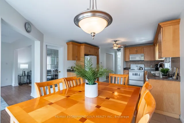 Additional image 12 of 200 SIRENTE Dr