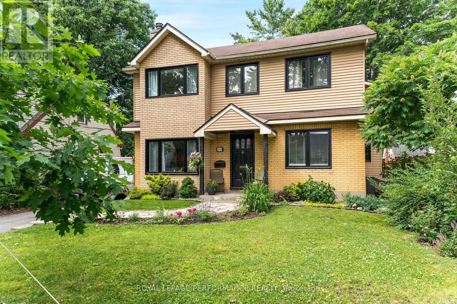 240 DANIEL AVENUE|Ottawa, Ontario K1Y0C8