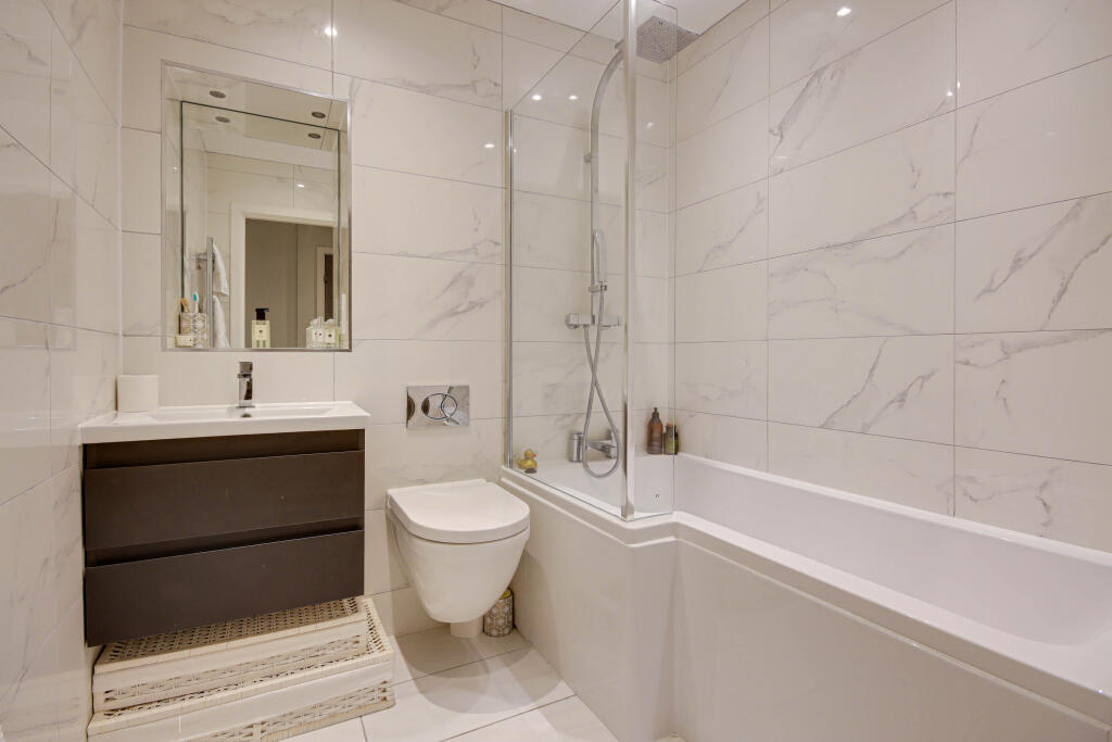 Additional image 7 of Cross Way, Harpenden, Hertfordshire, AL5