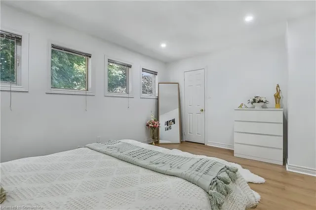 Additional image 24 of 95 General Dr