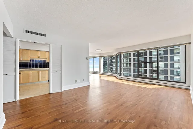 Additional image 3 of 65 Harbour Sq Unit 2603