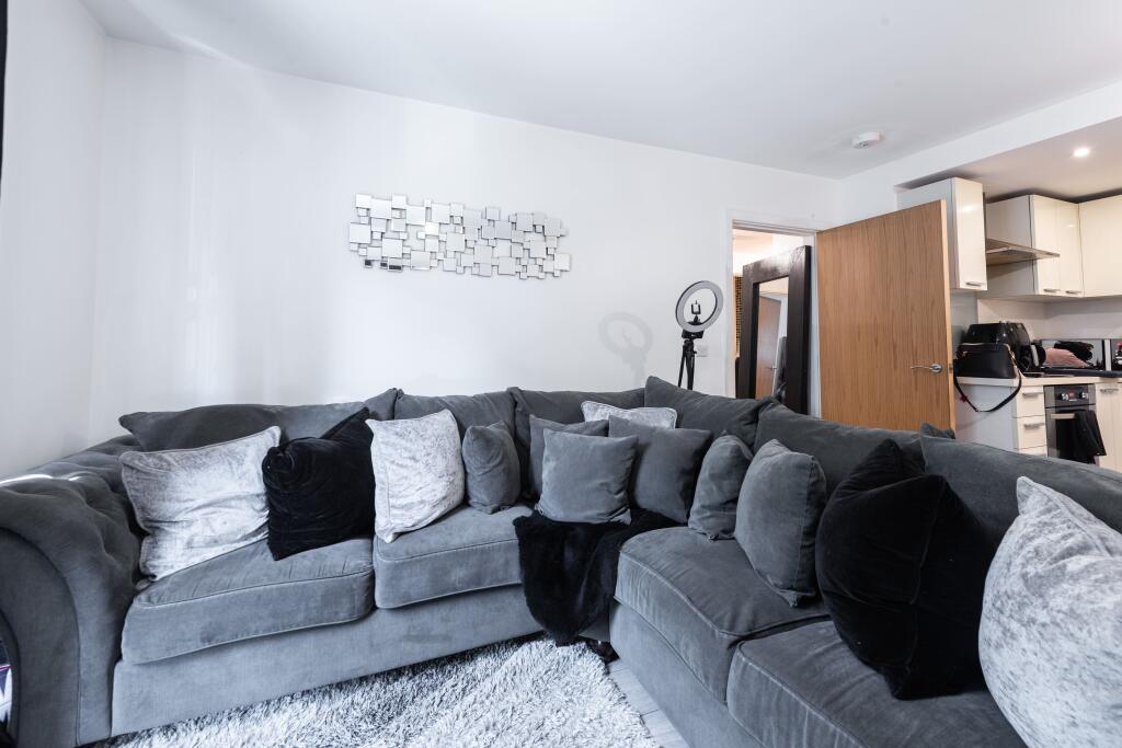 Additional image 5 of New Coventry Road, Birmingham, B26