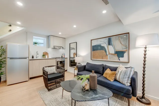 Additional image 44 of 47 Laing St