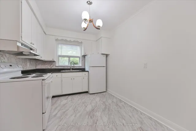 Additional image 11 of 2175 Dufferin St