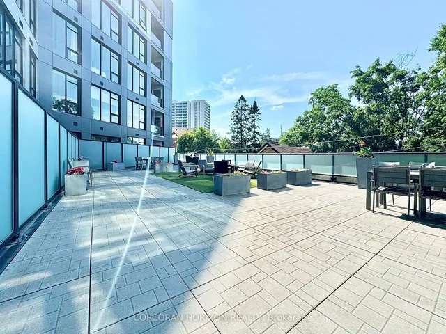 Additional image 32 of 690 KING St Unit 606