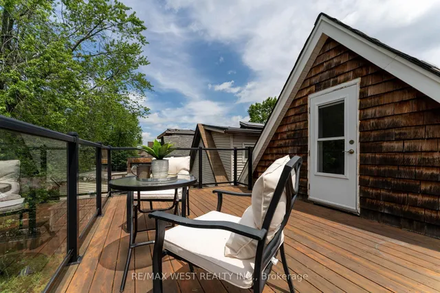 Additional image 31 of 52 Woodycrest Ave