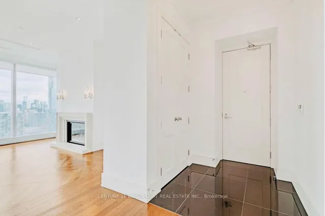 Additional image 7 of 183 Wellington St Unit 3402