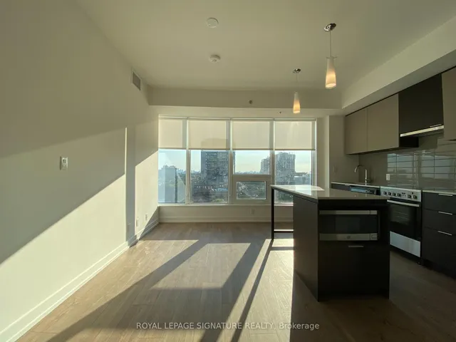 Additional image 8 of 203 College St Unit 903