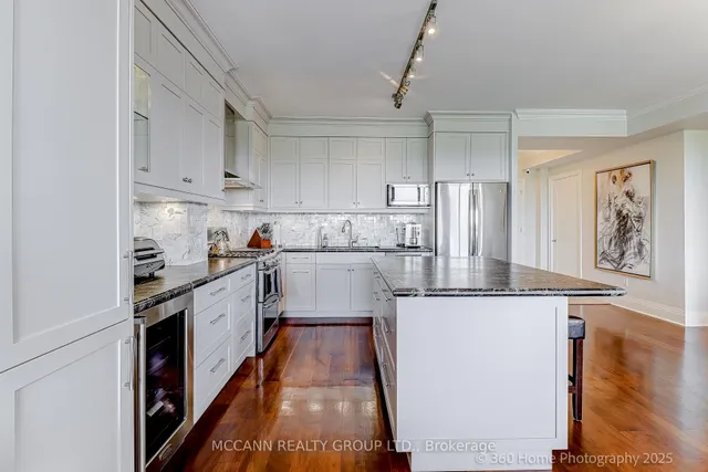 Additional image 12 of 99 Avenue Rd Unit 803