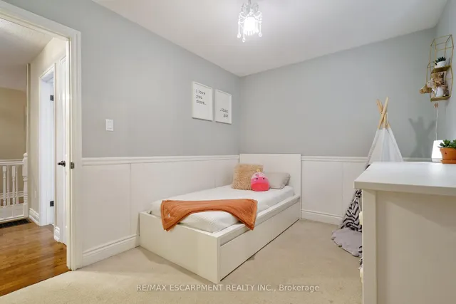 房产图片 14 - 711 MULLIN 路