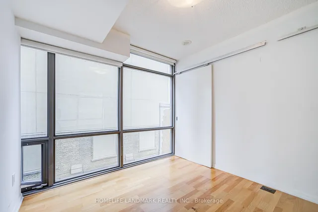 Additional image 23 of 38 Grenville St Unit 807