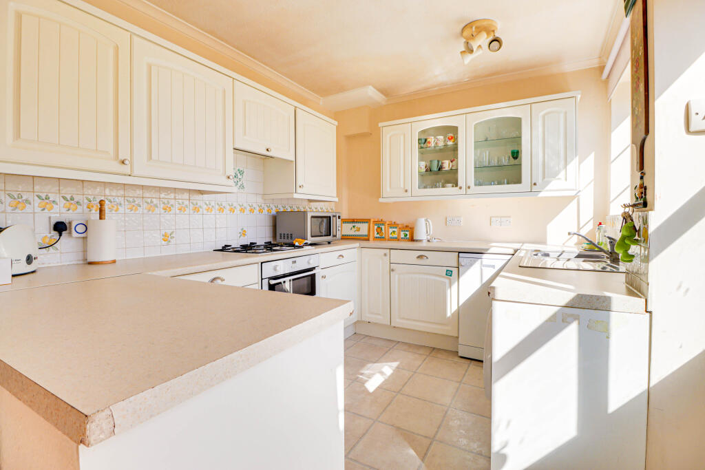 Additional image 21 of The Danes, Park Street, St Albans, AL2