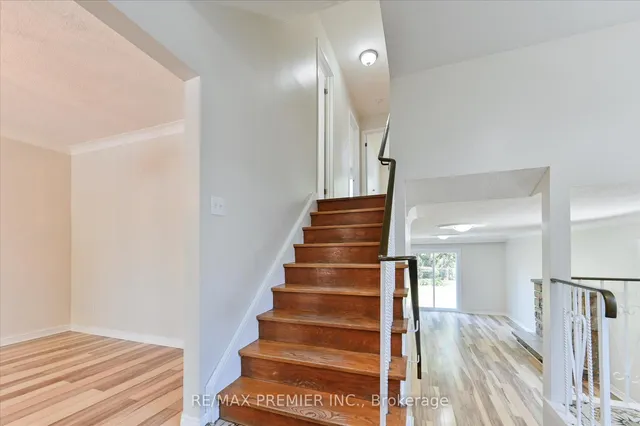 Additional image 18 of 44 Petunias Rd