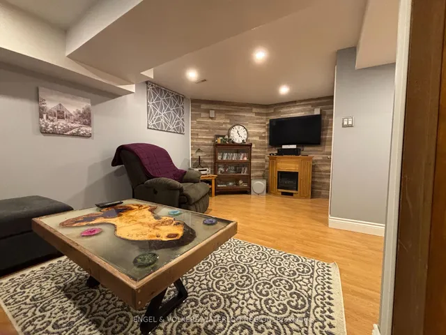 Additional image 3 of 7163 Fayette Circ