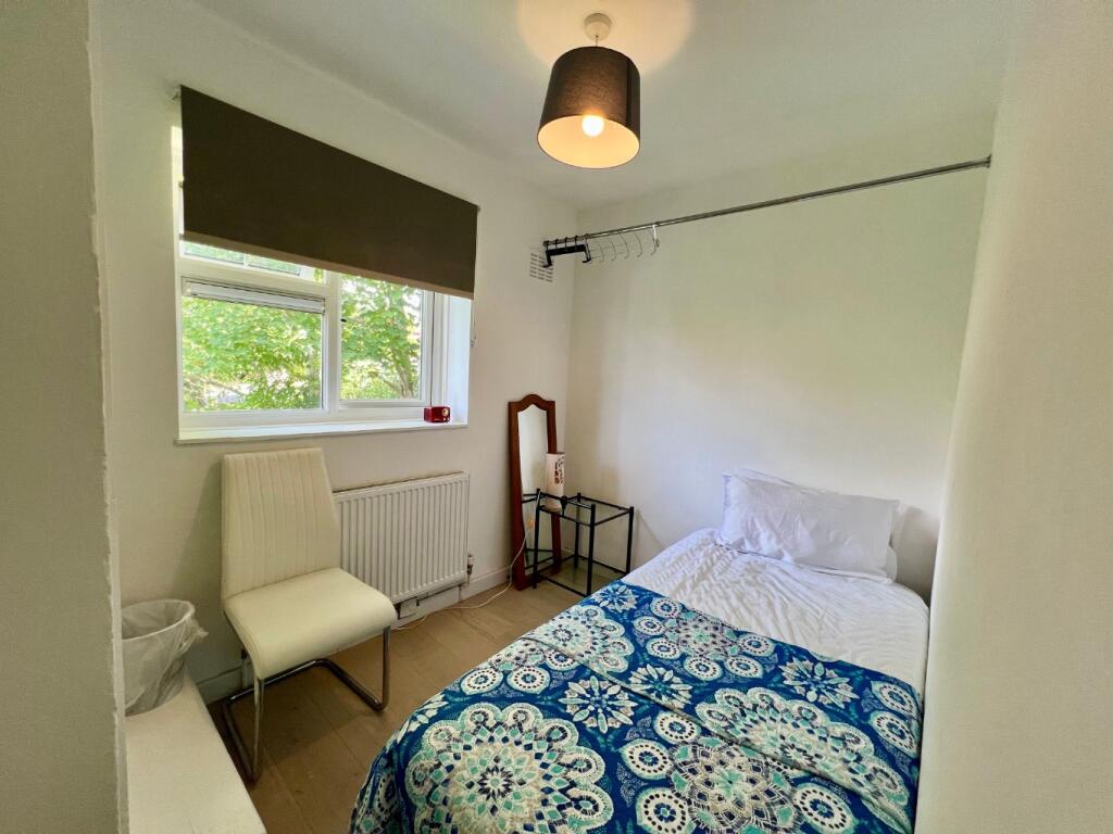 Additional image 9 of Roundfield Avenue, Harpenden, Hertfordshire, AL5