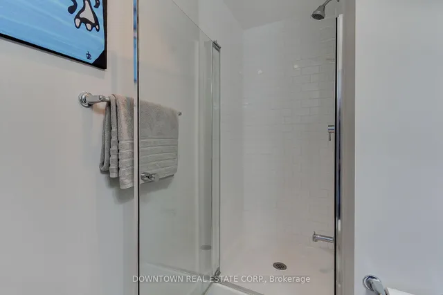 Additional image 32 of 53 Colgate Ave Unit 404