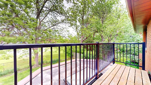 Additional image 46 of 54 Garnier Crt