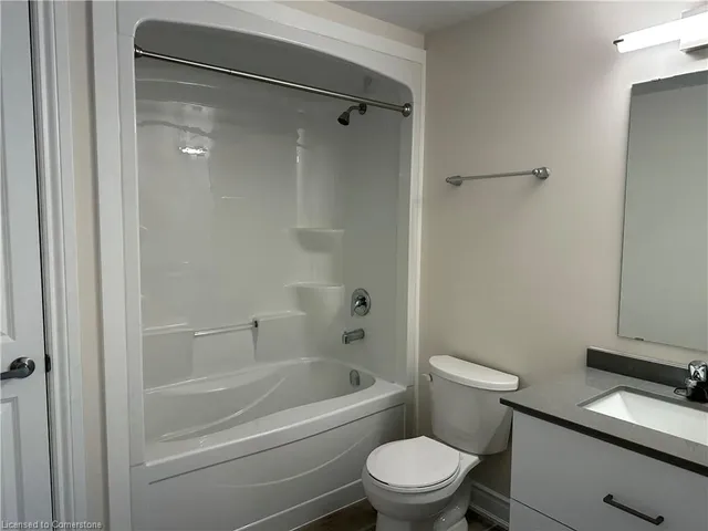 Additional image 5 of 259 King St Unit 2D