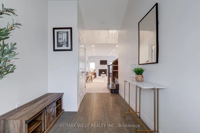 Additional image 4 of 270 Dalgleish Tr