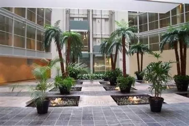 Additional image 3 of 650 Queens Quay Unit 305