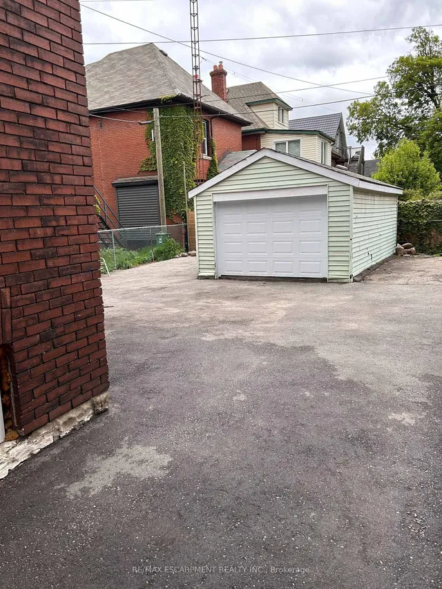 Additional image 4 of 797 Main St