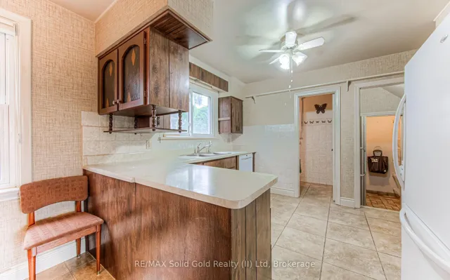 Additional image 12 of 483 Ephraim St