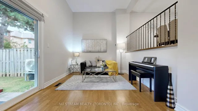 Additional image 5 of 3075 Bridletowne Circ Unit 39