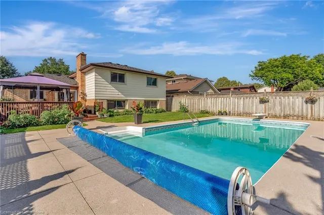 Additional image 44 of 101 Devonglen Dr