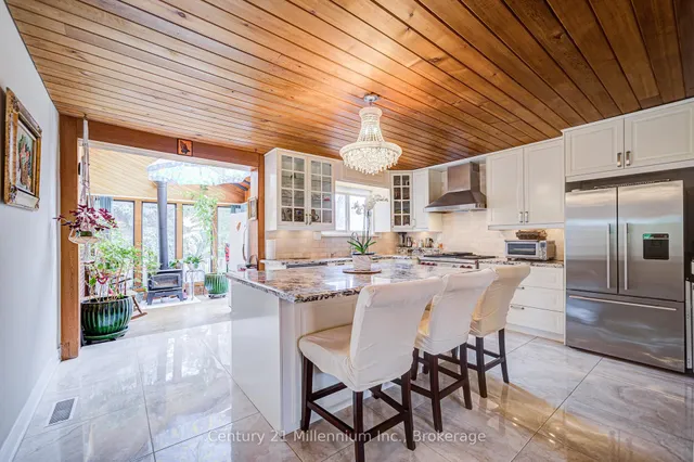 Additional image 15 of 9 Thane Crt