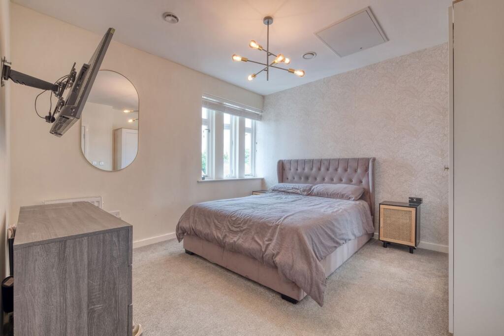 Additional image 8 of New House Farm Drive, Northfield, B31