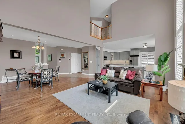 Additional image 16 of 4 Moonstone Crt