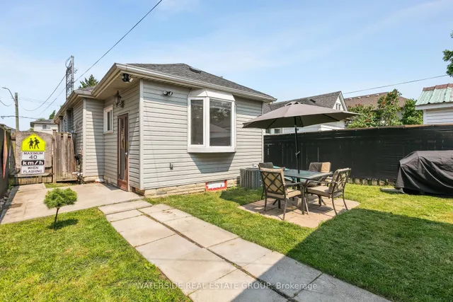 Additional image 40 of 276 Normanhurst Ave