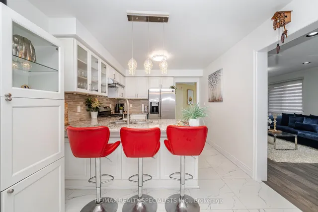 Additional image 12 of 33 Asterwind Cres