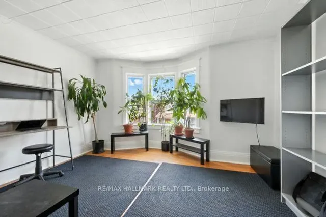 Additional image 17 of 1039 Ossington Ave