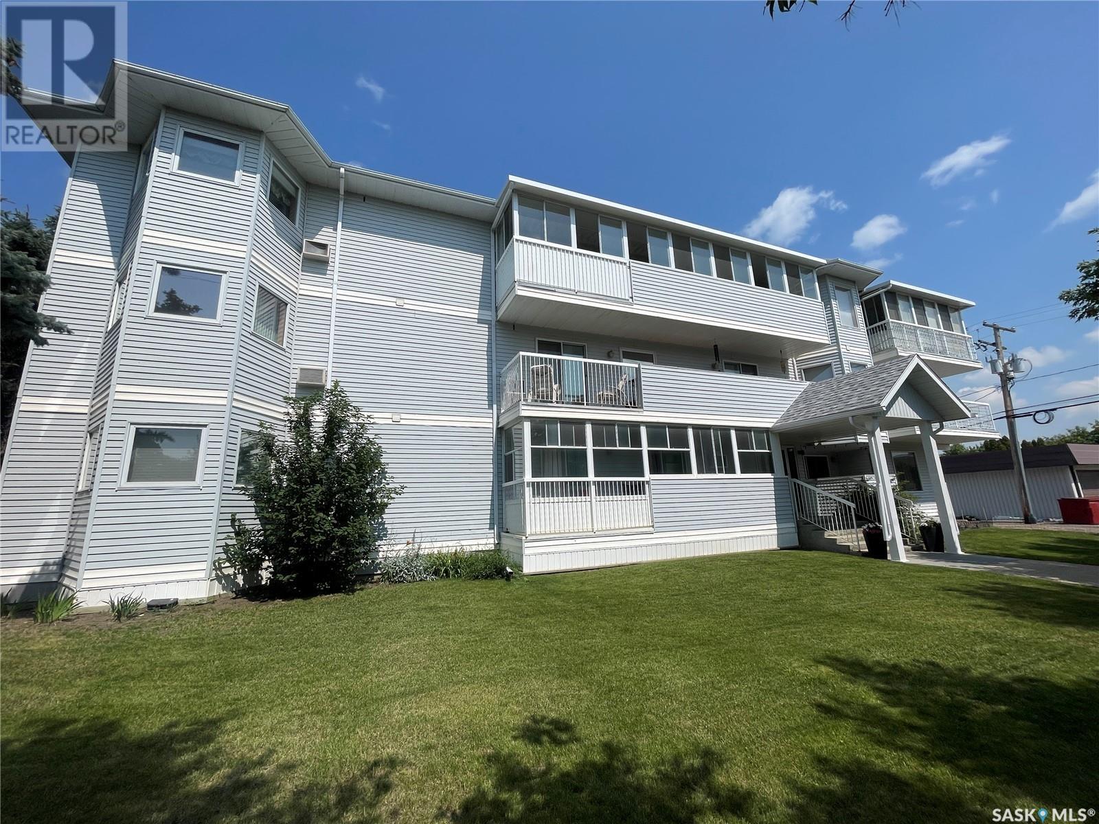 Property image for 11 119 4th AVENUE W|Kindersley, Saskatchewan S0L1S0