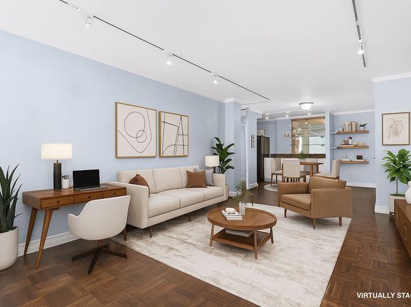 301 E 22nd St, New York, NY 