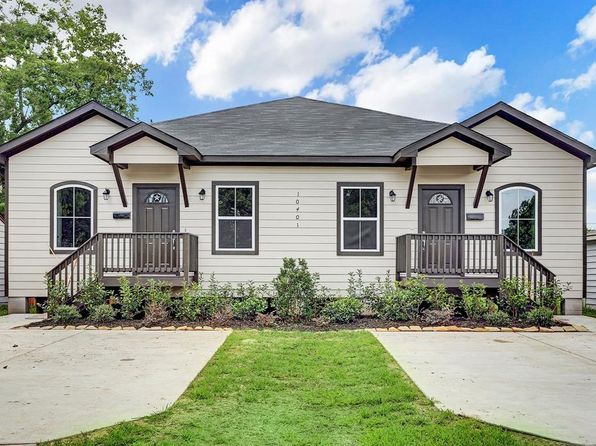 10401 Cathedral Dr, Houston, TX 77051