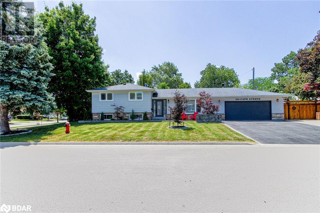 626 CAPE Avenue|Burlington, Ontario L7L4M6