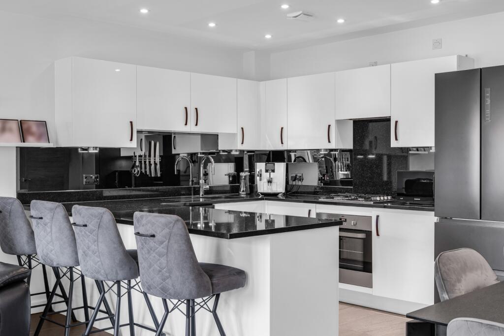 Additional image 11 of Victoria Close, Welwyn Garden City, Hertfordshire, AL7