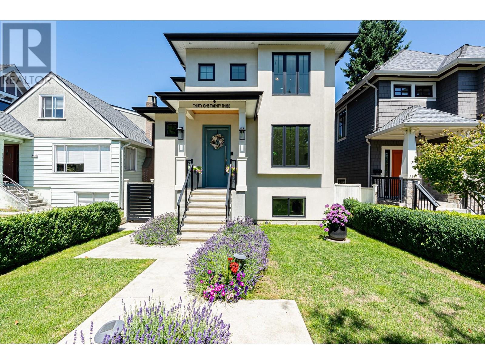 3123 W 16TH AVENUE|Vancouver, British Columbia V6K3C9