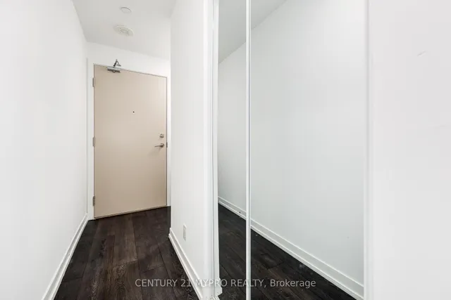 Additional image 2 of 2020 Bathurst St Unit 617