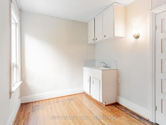 Additional image 19 of 50 Mackenzie Cres