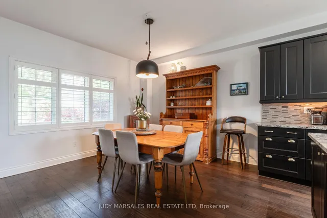 Additional image 8 of 100 Beddoe Dr Unit 21