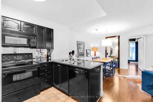 Additional image 6 of 2121 Lake Shore Blvd Unit 204