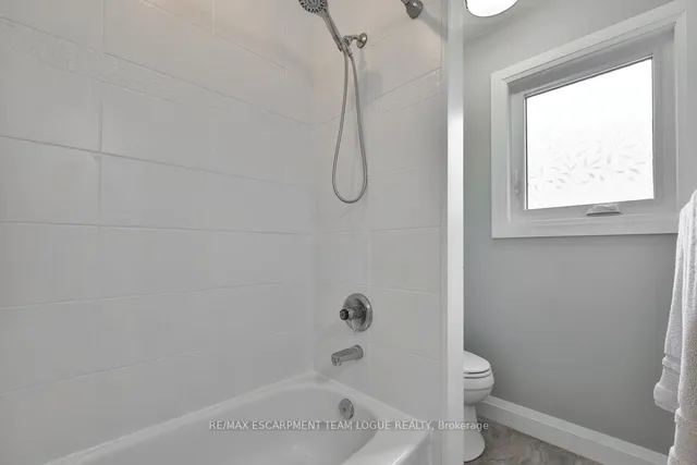 Additional image 26 of 4113 Bonavista Cres