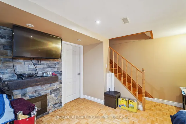 Additional image 20 of 2168 St. Clair Ave