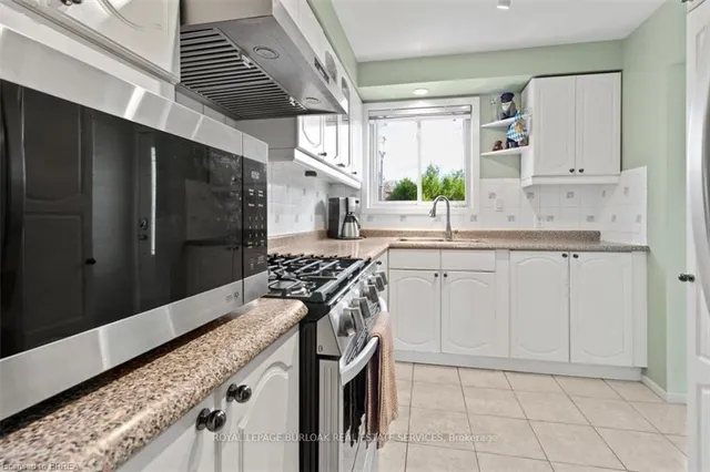 Additional image 6 of 11 Colmar Pl Unit 2