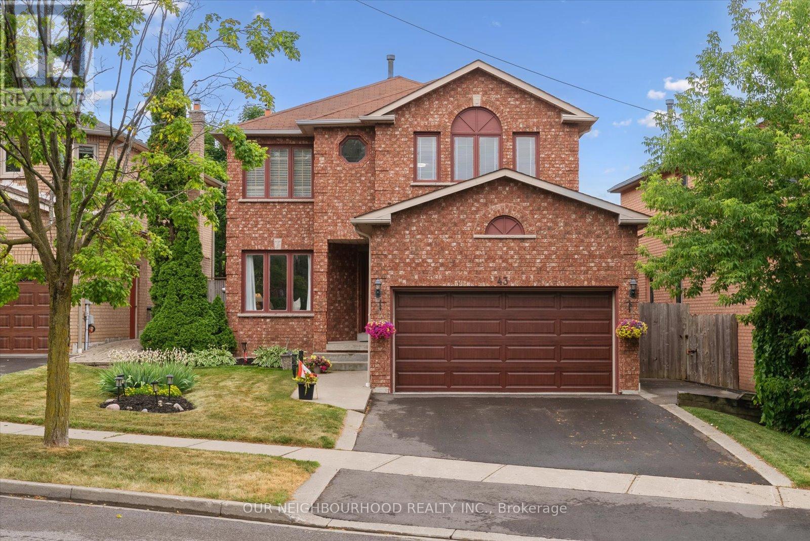 Property image for 43 RINGWOOD DRIVE|Whitby (Rolling Acres), Ontario L1R1Y7